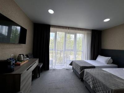 Grand Sapphire - 71