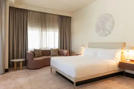 Majestic Cove - 20