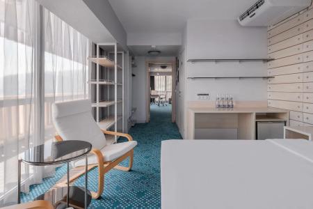 Yalta Inturist - 100