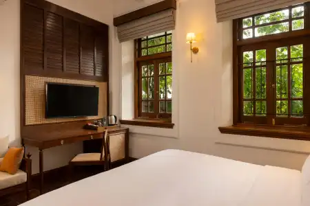 Suisse Kandy - since 1890 - 22