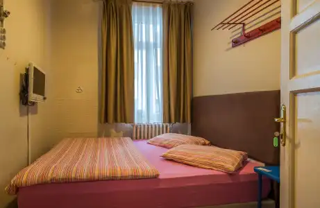 Erenler & Hostel - 49