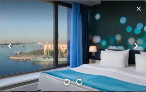Saint Petersburg - 100