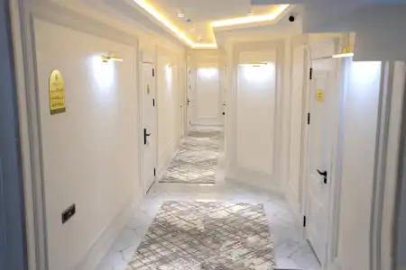 Amir Plaza - 33