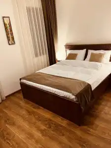 British House - 37