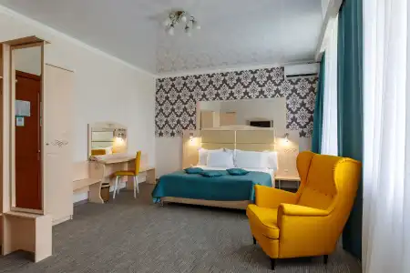 Cronwell Park Nika - 76