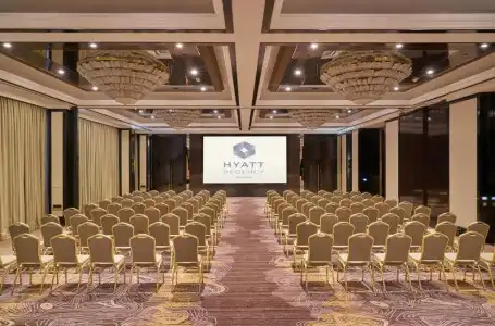 Hyatt Regency - 9