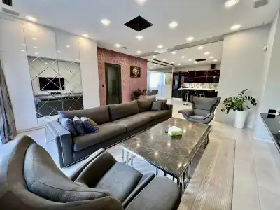 Luxury Villa With Pool and Jacuzzi - 8