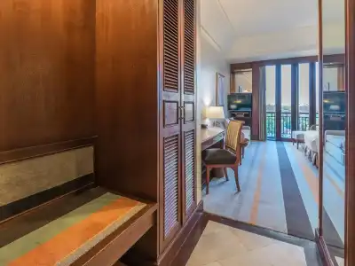 Chatrium Royal Lake Yangon - 159