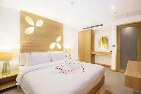 Clarian Beach Patong - 13