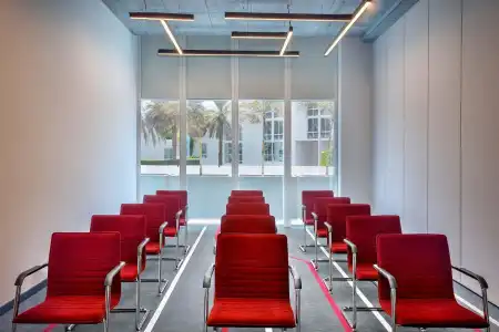 Aloft Airport - 11