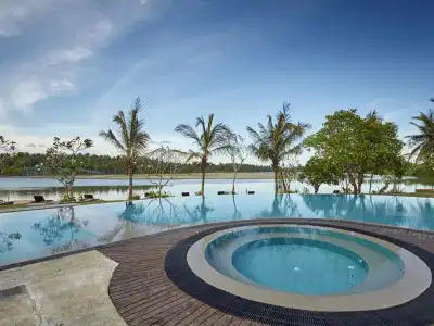 Amaranthe Bay Resort - 7