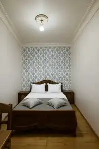 Old Yerevan Hostel - 53