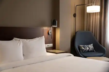 Courtyard by Marriott City Center - 12