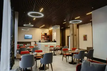 Ramada Encore by Wyndham - 4