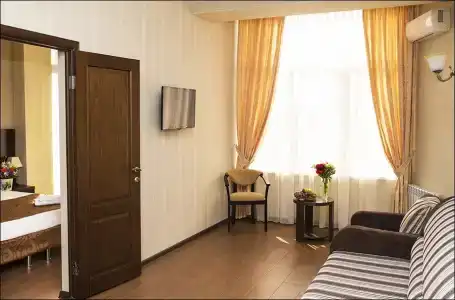 Lazurnoe Okno Guest House - 66