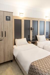 Galley Mini-hotel - 48