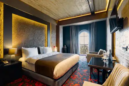 Tapis Rouge Design Boutique - 14