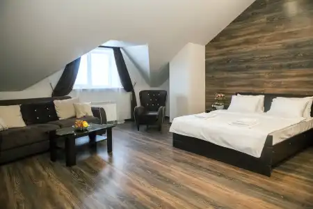 Loft - 32