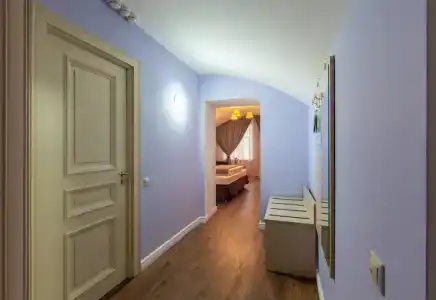 Business - Vremena Goda Taganskaya - 72