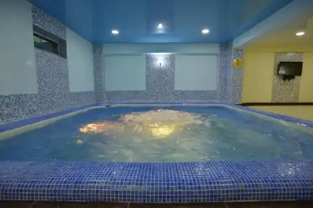 Gloria - 7