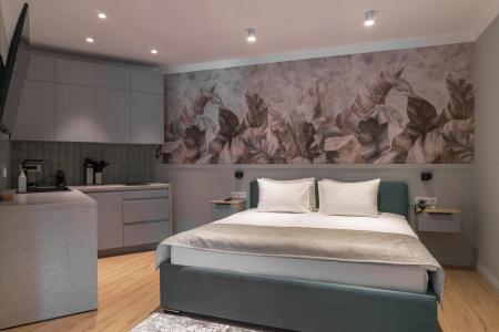 FarFour Inn & Suite - 15