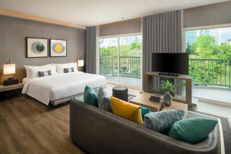 Cross Pattaya Pratamnak - 5