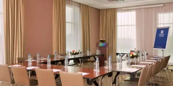 Holiday Inn Express Dubai - Jumeirah - 17