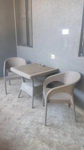 Plyazhnyij Posyolok Kurortniy - 100