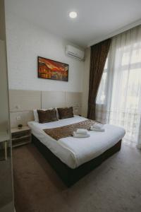 City(Please Contact The Property 7 Days In Advance) - 19