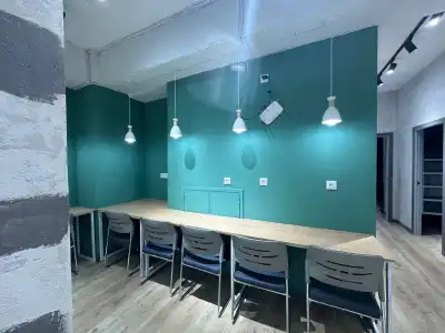 Izzzi Hostel - 35