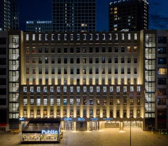 FarFour Inn & Suite - 1