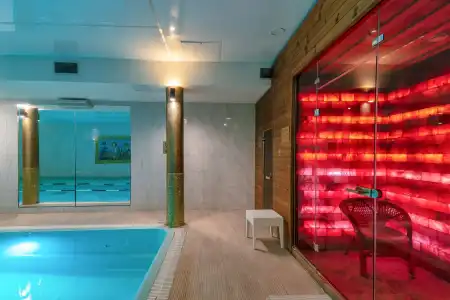 7 Avenue and SPA - 32