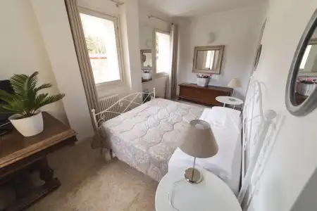 Academia Residence - 2