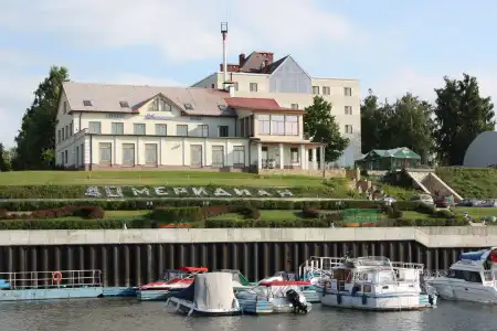 Gostinichnyi Kompleks 40-i Meridian Yaht-Klub - 1