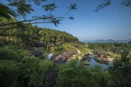Sankofa Village Hill Resort and Spa - 9