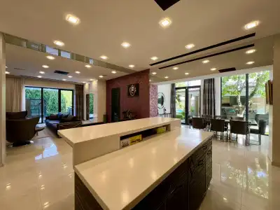 Luxury Villa With Pool and Jacuzzi - 10