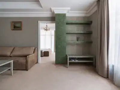 Zolotoy Delfin - 100