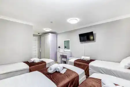 Bed & Breakfast Capital - 85
