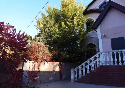 Almaty Backpackers - 2