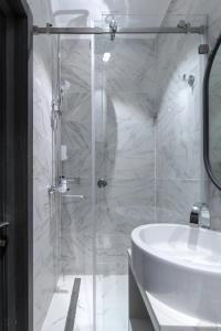 V&Rooftop lounge - 105