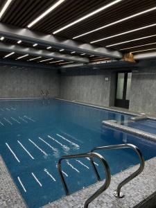 Mir Luxe Plaza - 2