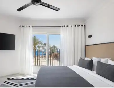 Serry Beach Resort - 84