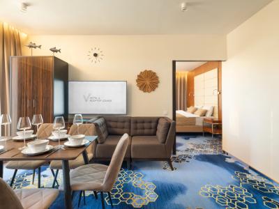 V&Rooftop lounge - 205