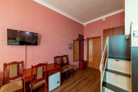 Демократ на Некрасова 58 - 136