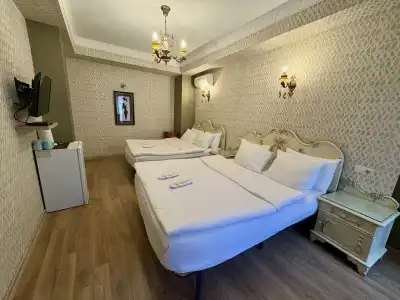 Silver 34 Boutique - 43