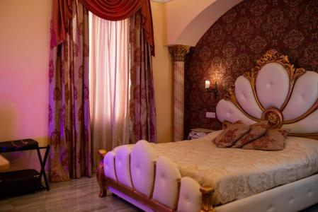 Impero Vaticano Suites Guest House - 194