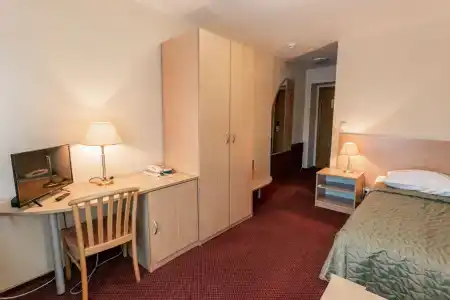 Akademicheskaya - 52