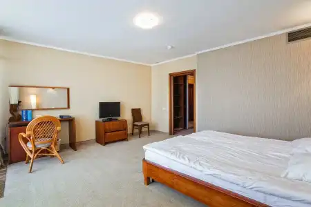 Respect Hall Resort & Spa - 87