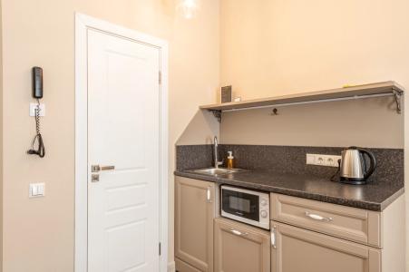 Lotman Boutique - 131