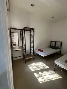 Komitas Avenue Guest House - 15